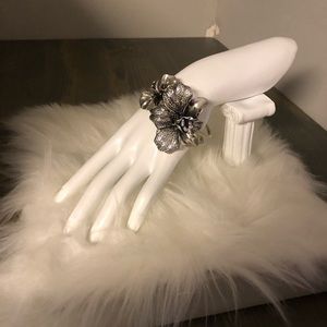 Fossil hinged bangle bracelet